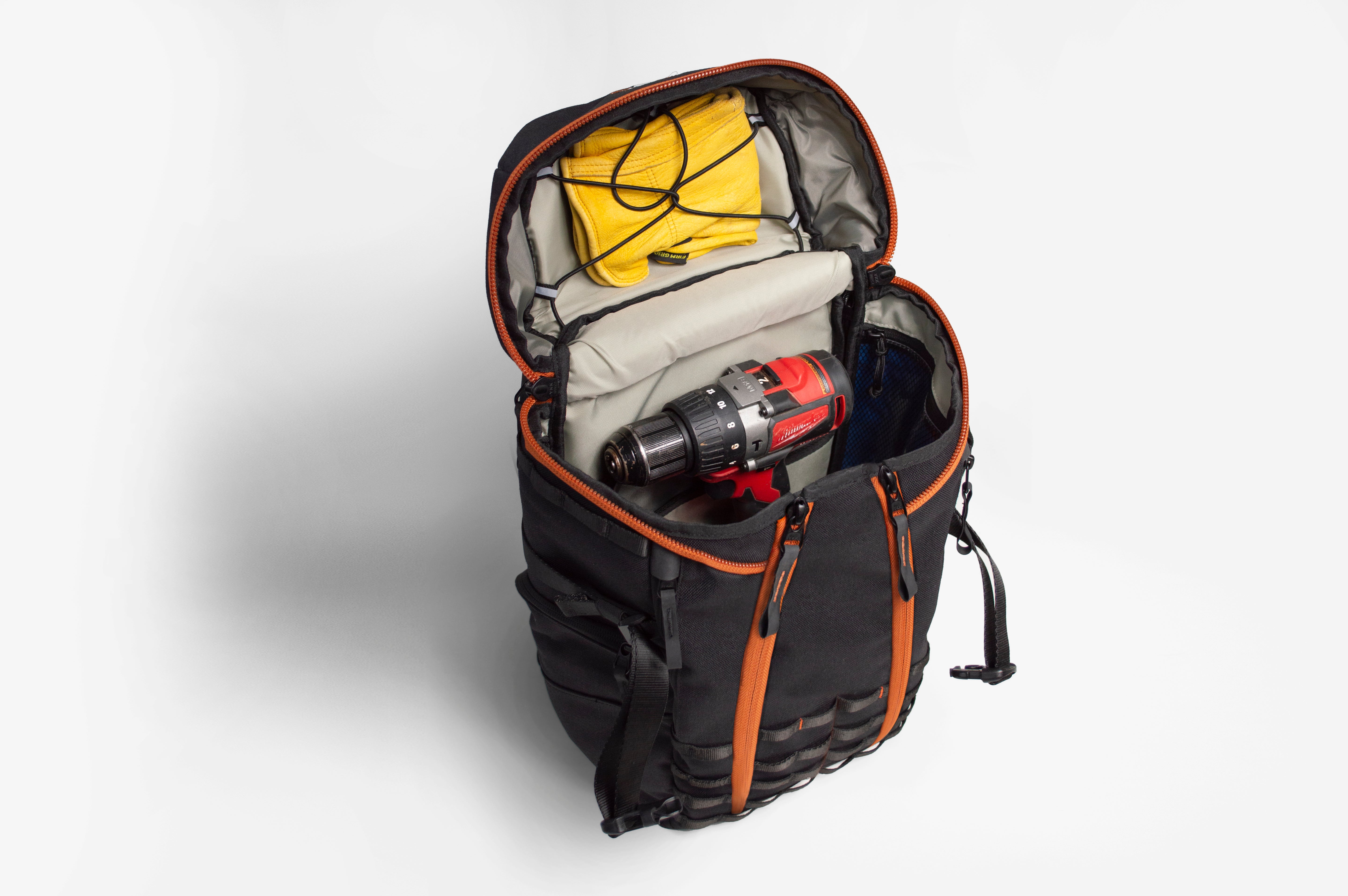 RAINIER QUAD ZIP BACKPACK