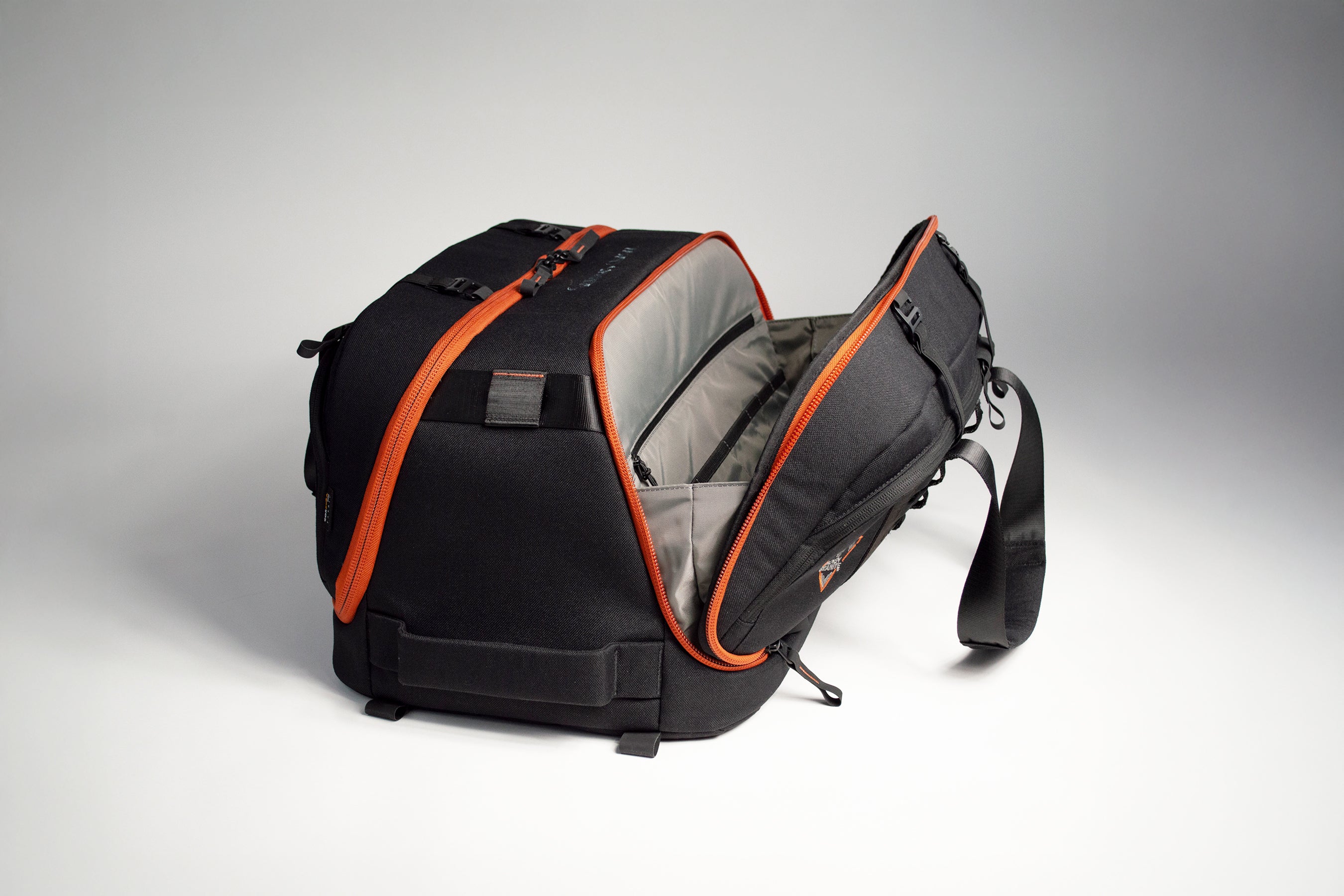 CASCADE DUAL GULL WING DUFFEL
