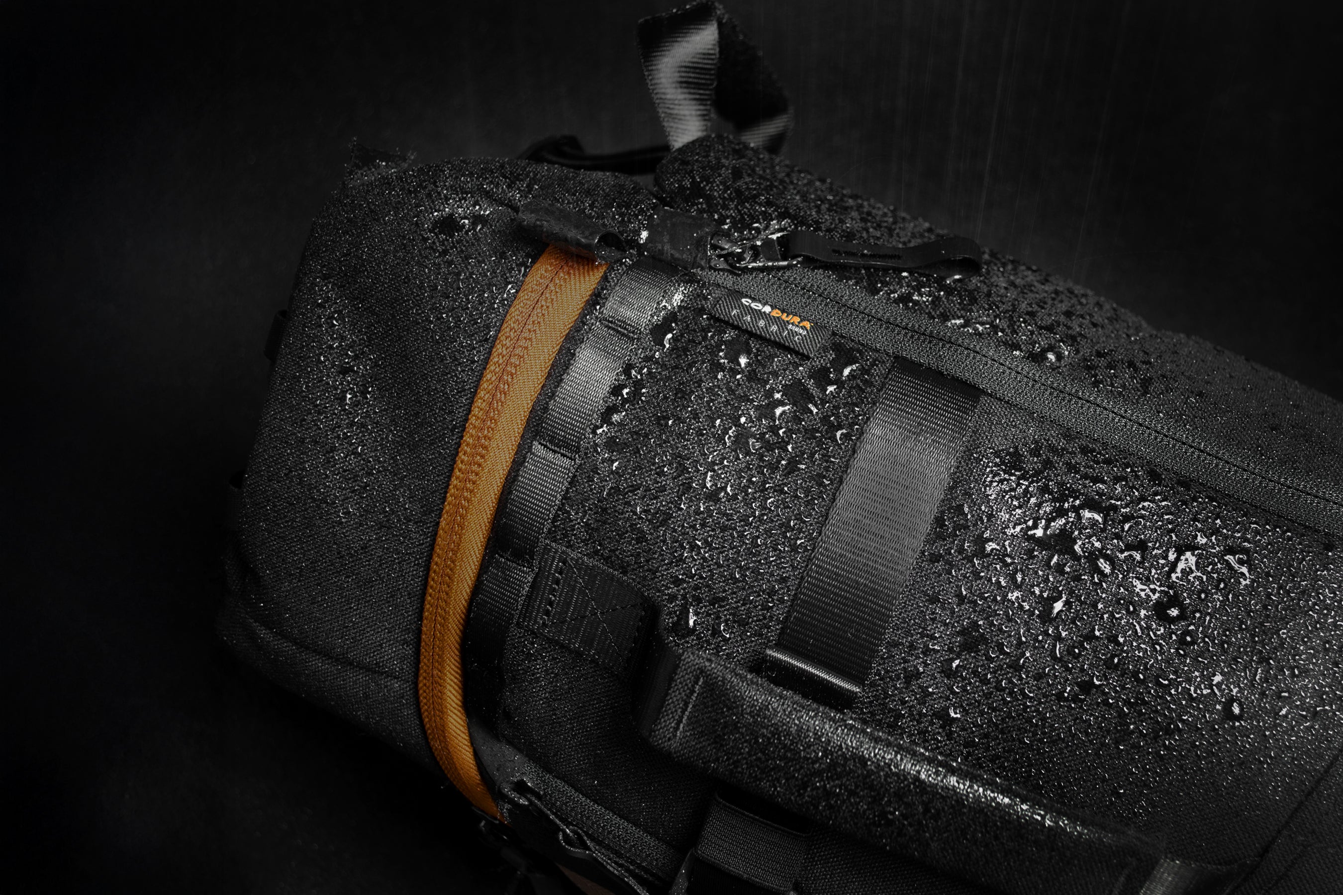 CASCADE DUAL GULL WING DUFFEL