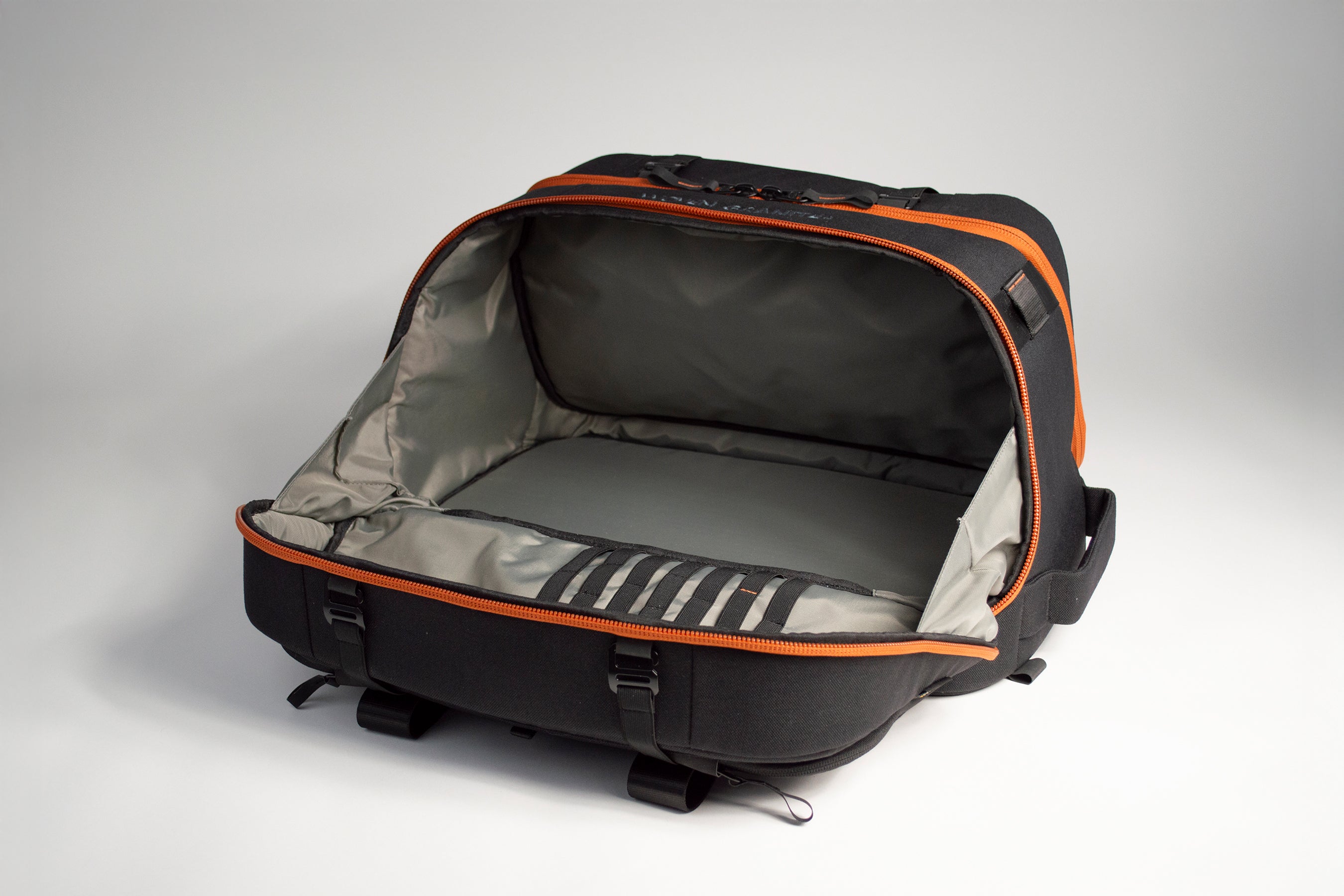 CASCADE DUAL GULL WING DUFFEL