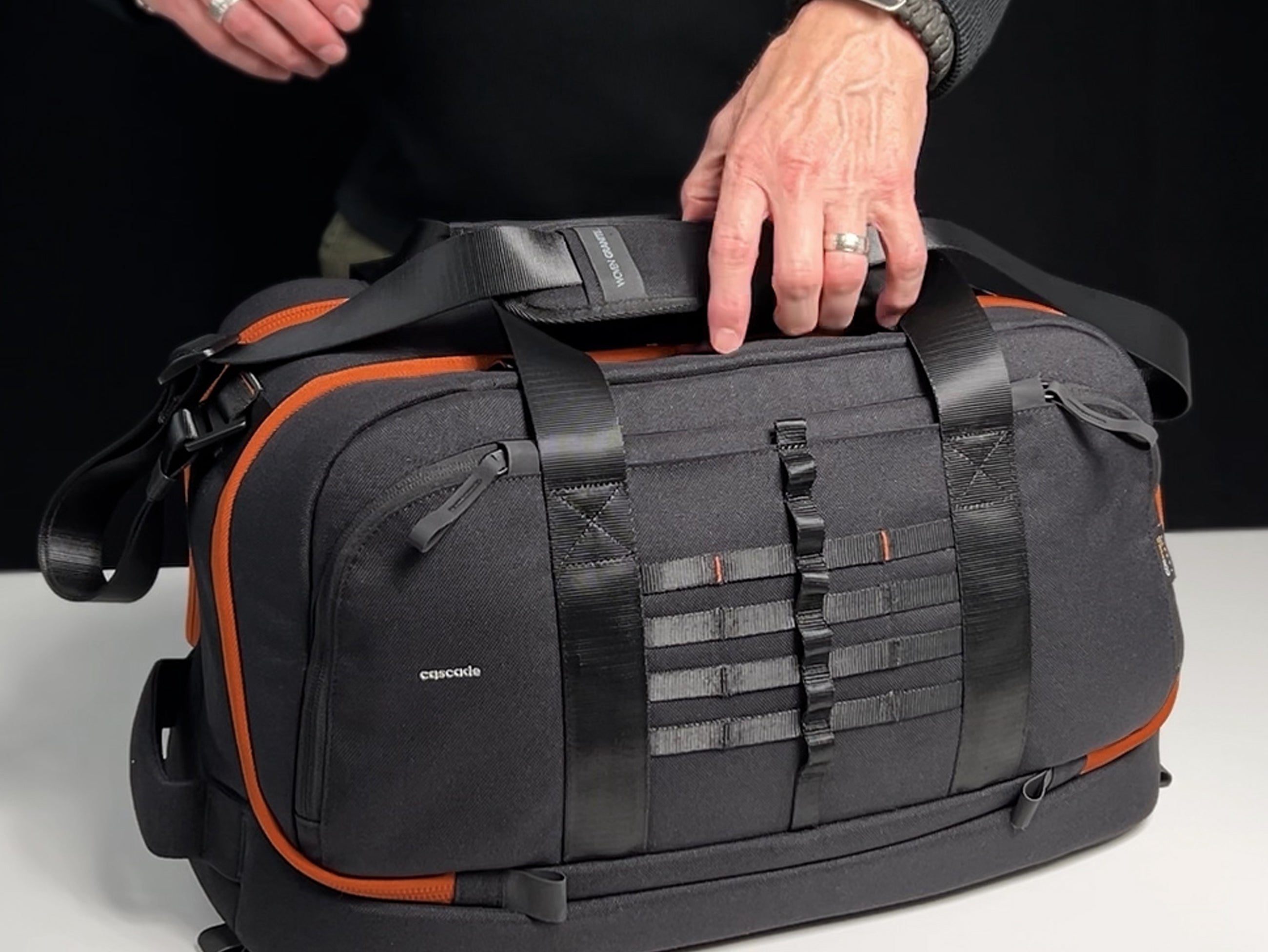 CASCADE DUAL GULL WING DUFFEL