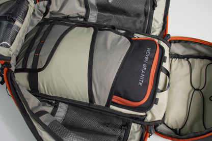 SUMMIT PANEL POUCH
